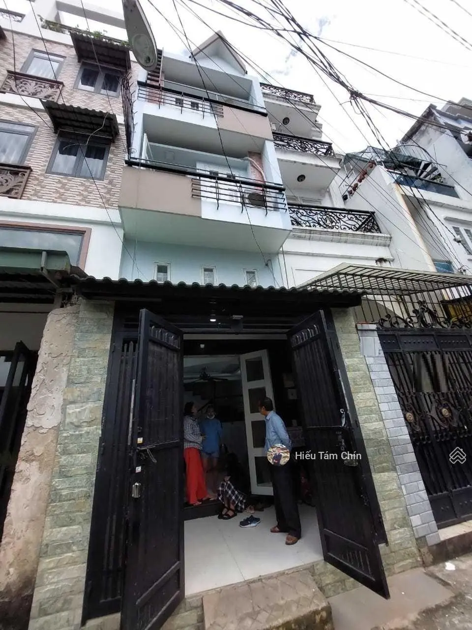 32m2, 4 tầng, hẻm xe hơi 5m, cách mặt tiền 10m GV12