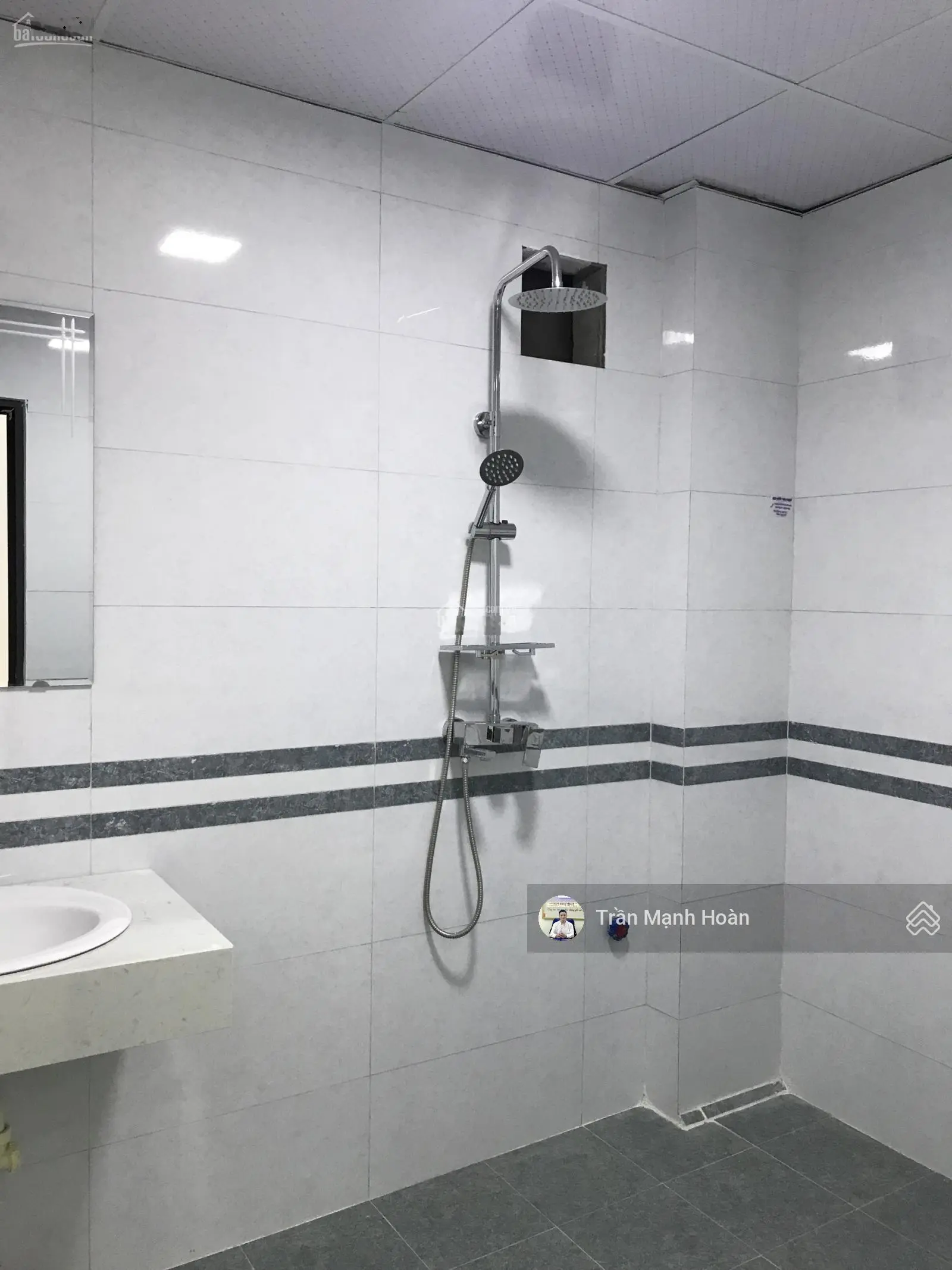 Chính chủ bán nhà 4T 4PN DT rộng 56m2 có sân ngay Nhà Văn Hóa Mậu Lương Kiến Hưng Hà Đông. Giá 4tỷ9
