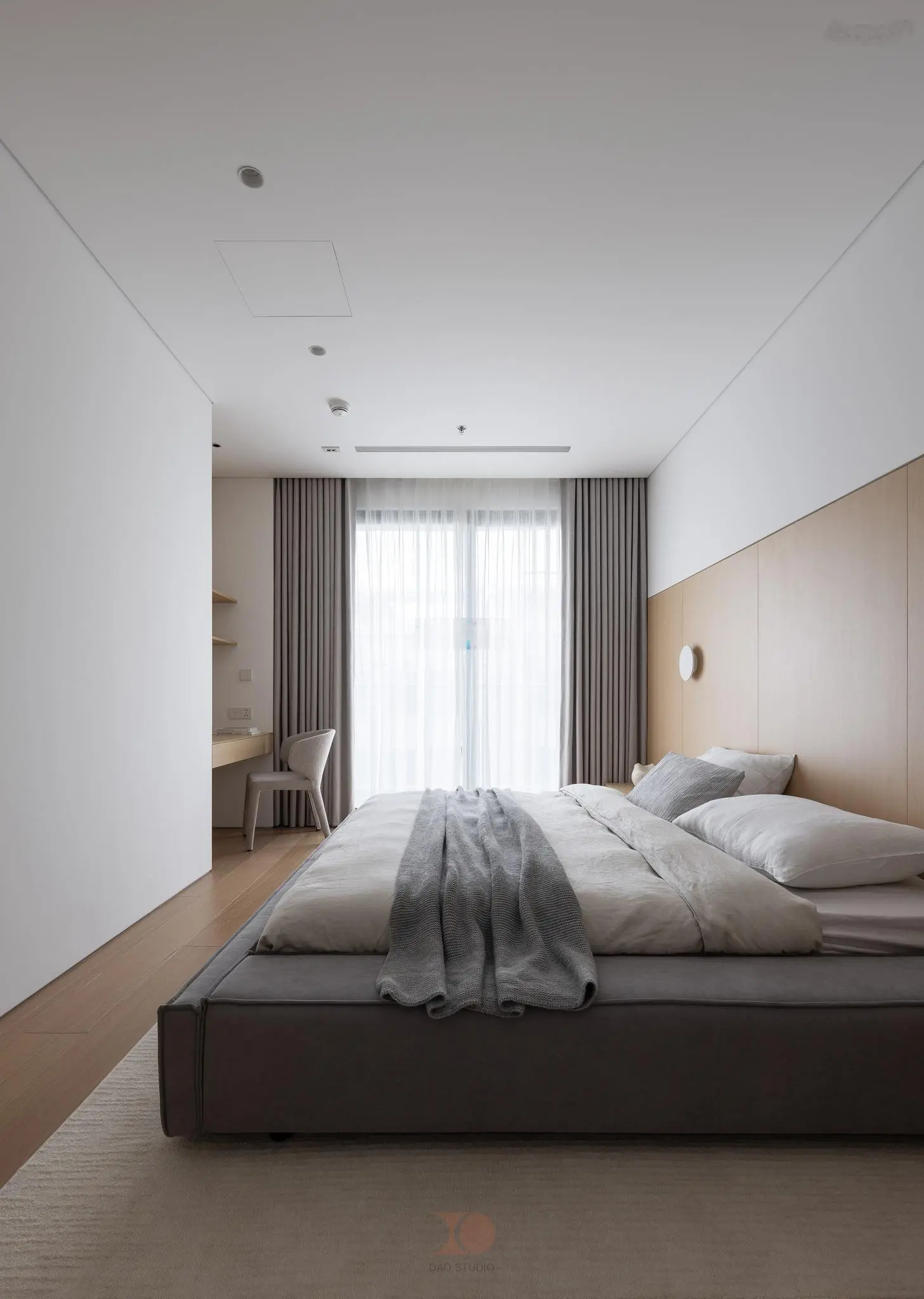 Bán căn 4 p. ngủ 156m2 tầng thoáng hướng ĐN, nhà mới 100% tại Hà Nội Paragon Duy Tân, Cầu Giấy
