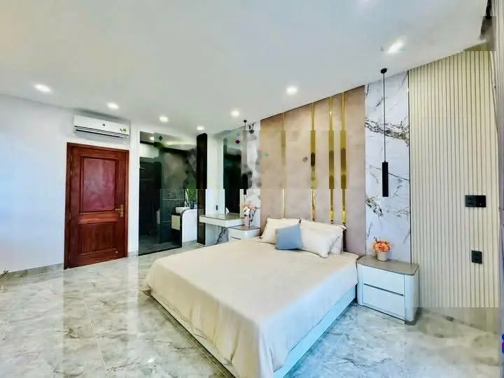 4,2x20m. 6tầng. Thang máy. FULL nội thất cao cấp. Mặt tiền hẻm 8m thông Lê Văn Thọ. 17tỷ TL.