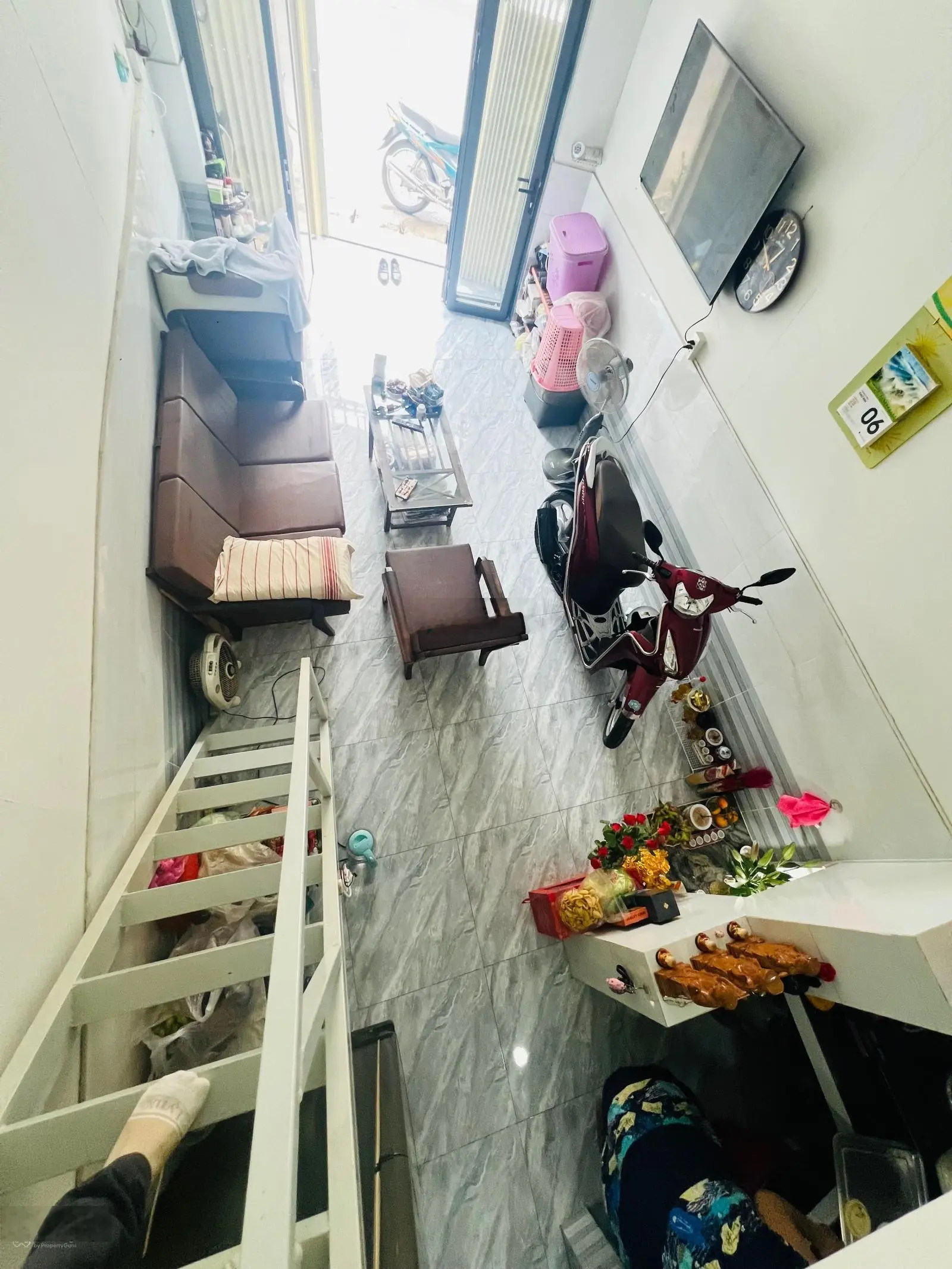 Bán nhà mặt đường kinh doanh, Quận 7, đường 20m sầm uất DT 3,3 x 16m nhà 1PN 1 tỷ 620triệu