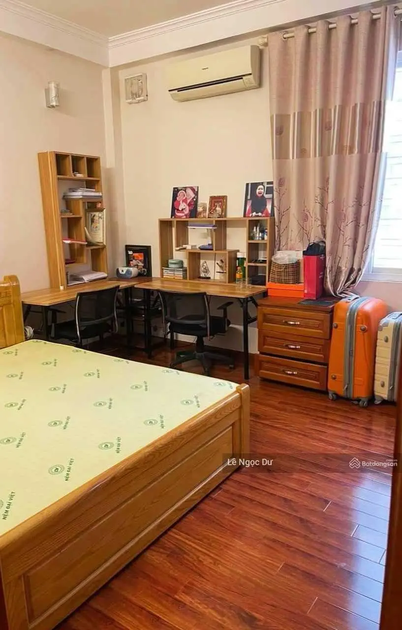 Sát Kosmo, Võ chí Công, Xuân La, Tây Hồ, 70m, 4 tầng, Ô tô Gần phố, dân xây, Chỉ 10.5 Tỷ