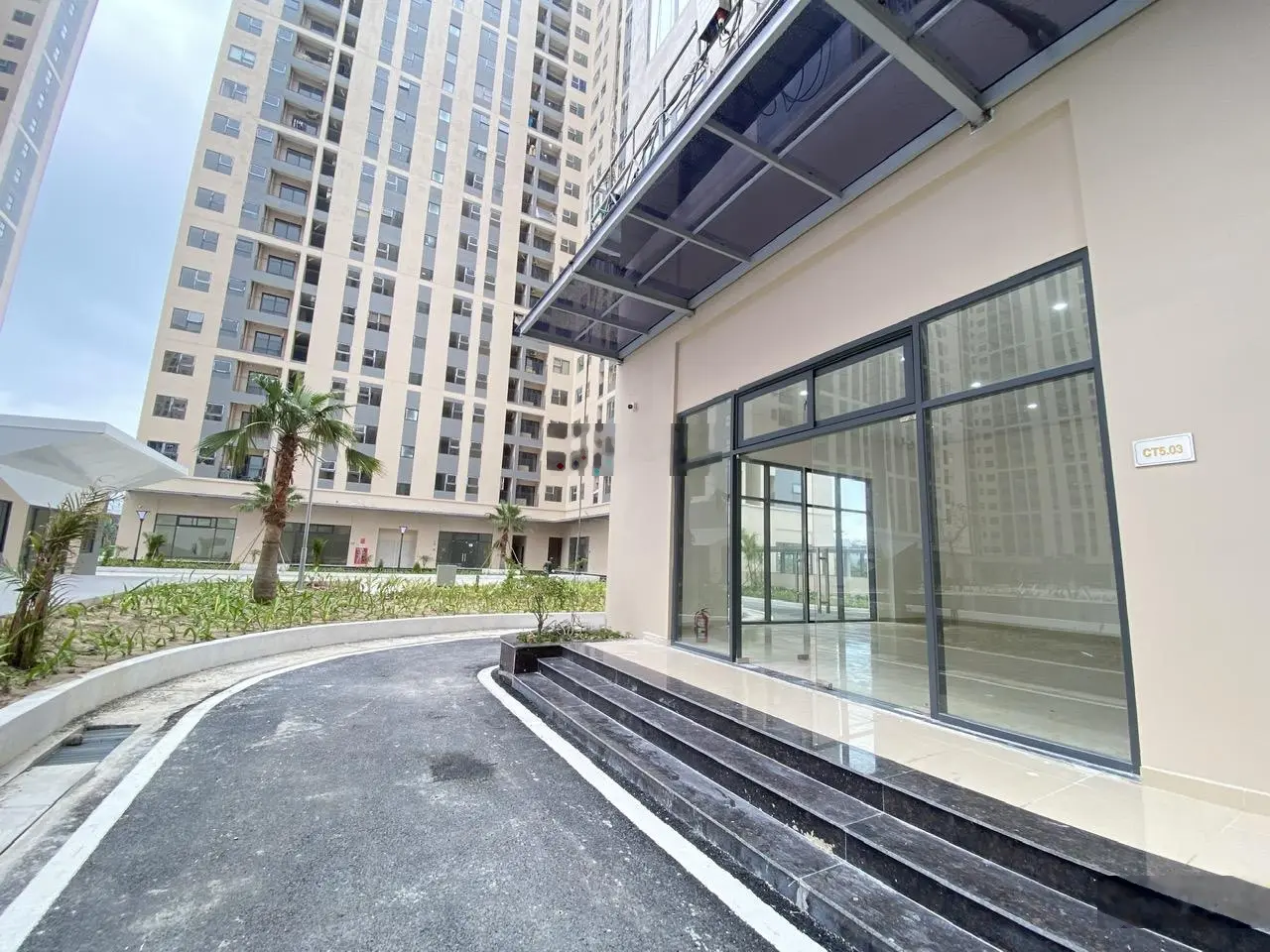 Bán gấp 1 căn shophouse khối đế kinh doanh phục vụ hơn 14.000 cư dân ở Đà Nẵng. LH: 090.116.6677