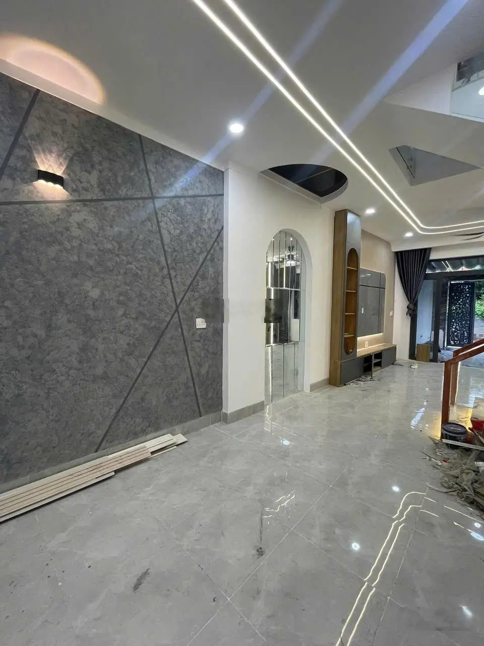 Bán nhà lầu siêu sang P. Tân Phong gần CV Dương Tử Giang chỉ 3tỷ650