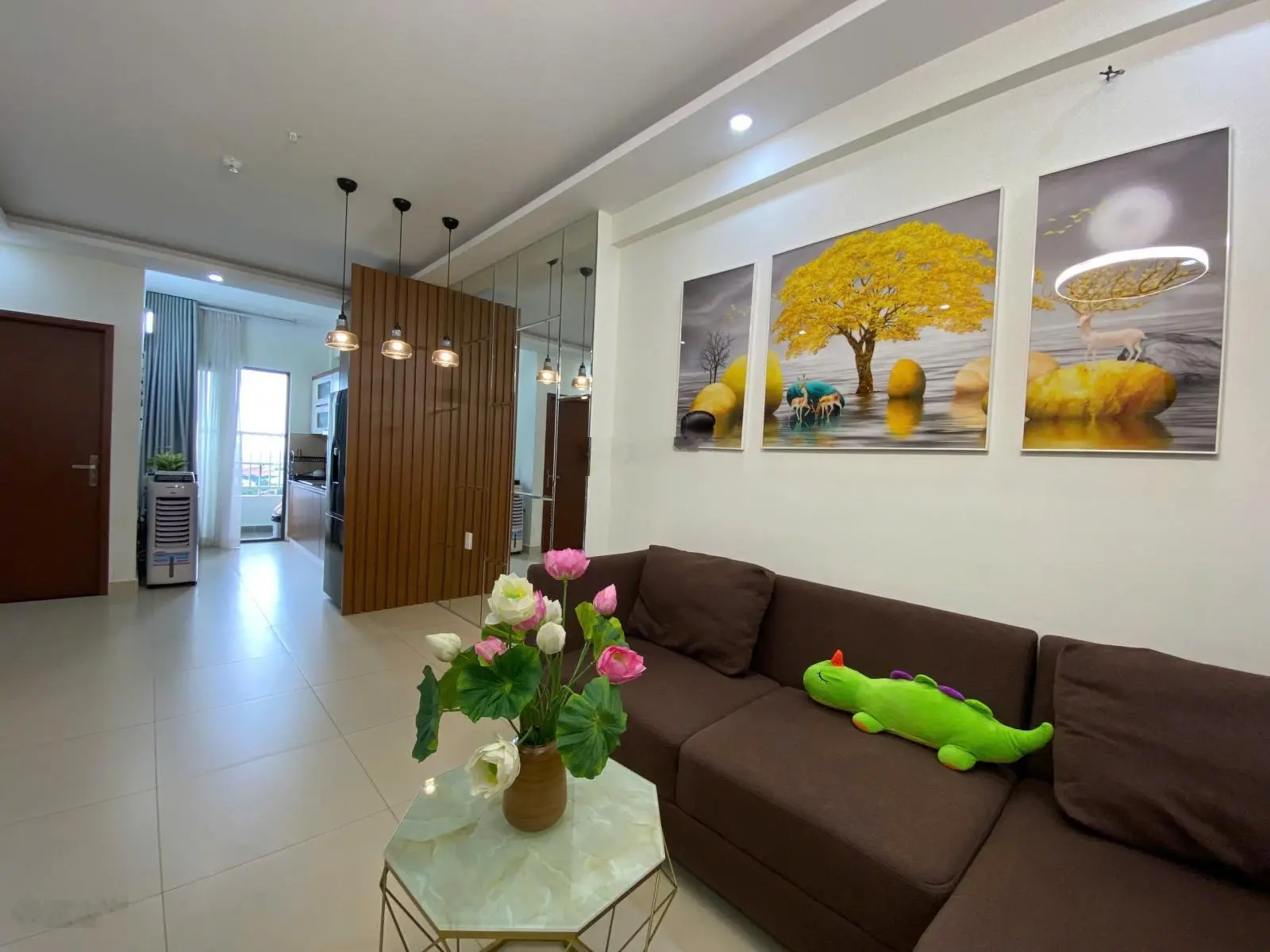 Chính chủ bán căn 2pn 2vs, DT 62m2 full nội thất