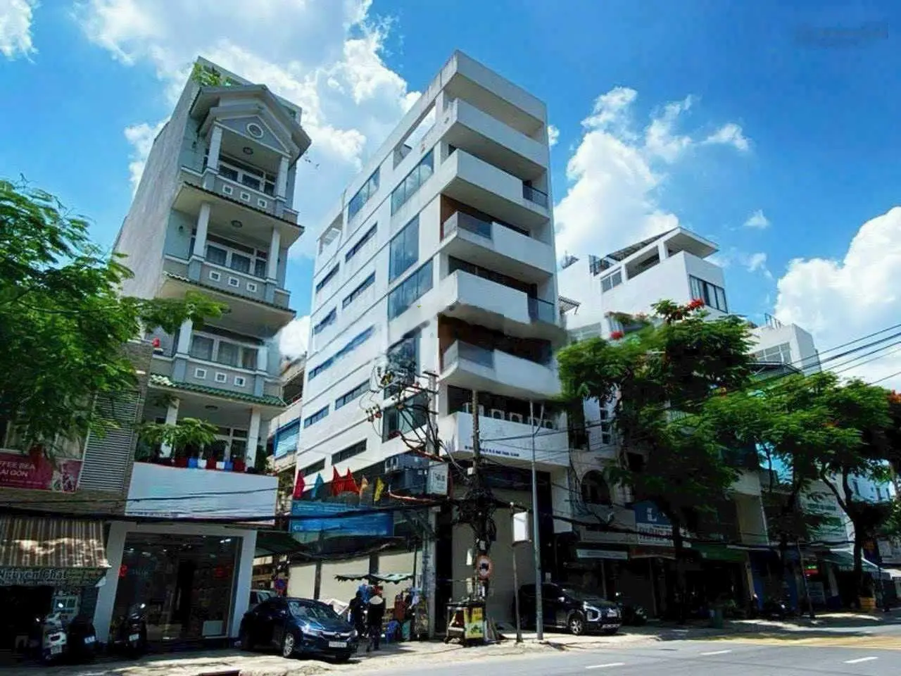 Cắt lỗ - bán rẻ! Tòa nhà góc 2MT Nguyễn Văn Trỗi 5,2x18m 5 tầng - thang máy - giảm còn 23,7 tỷ
