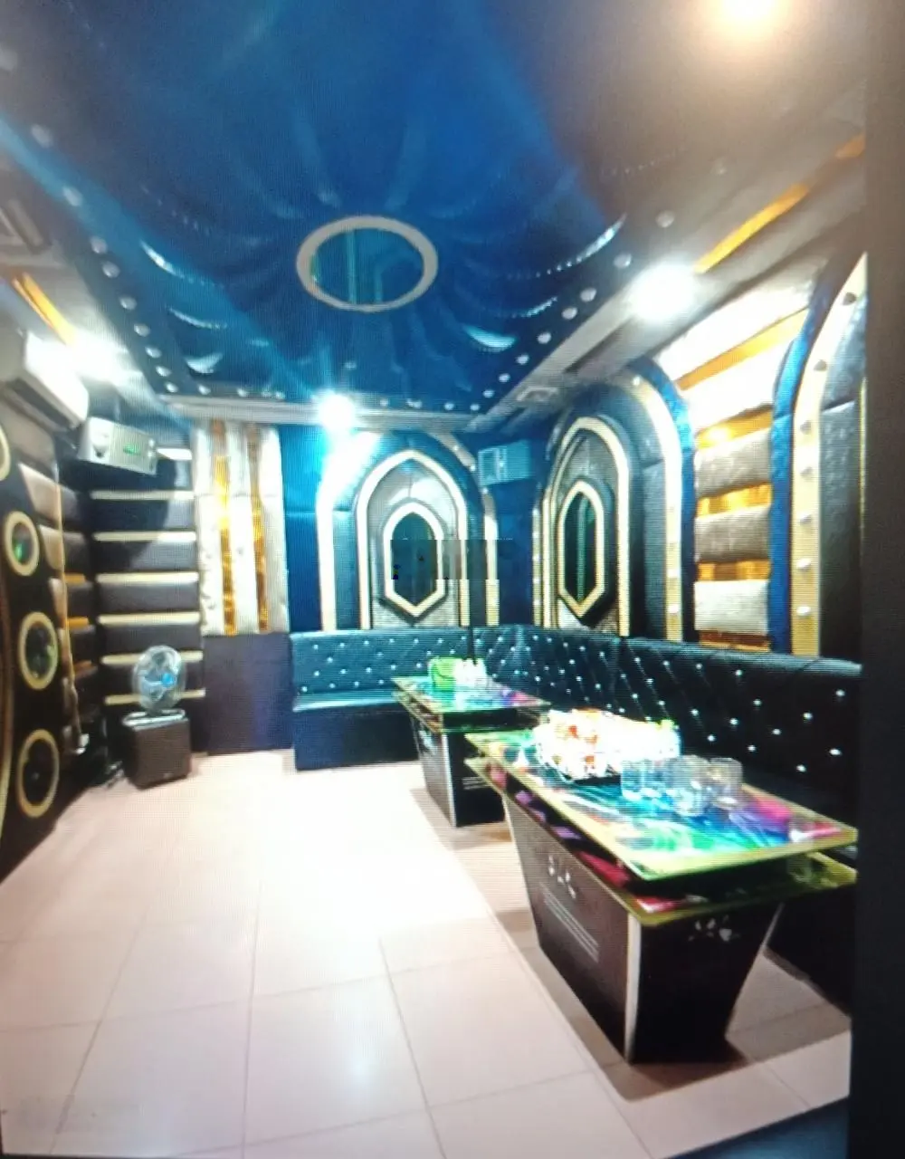 Bán nhà 5 tầng đang kinh doanh quán karaoke mặt đường Ngọc Hồi, Hoàng Mai, Hà Nội 62 m2 11 tỷ