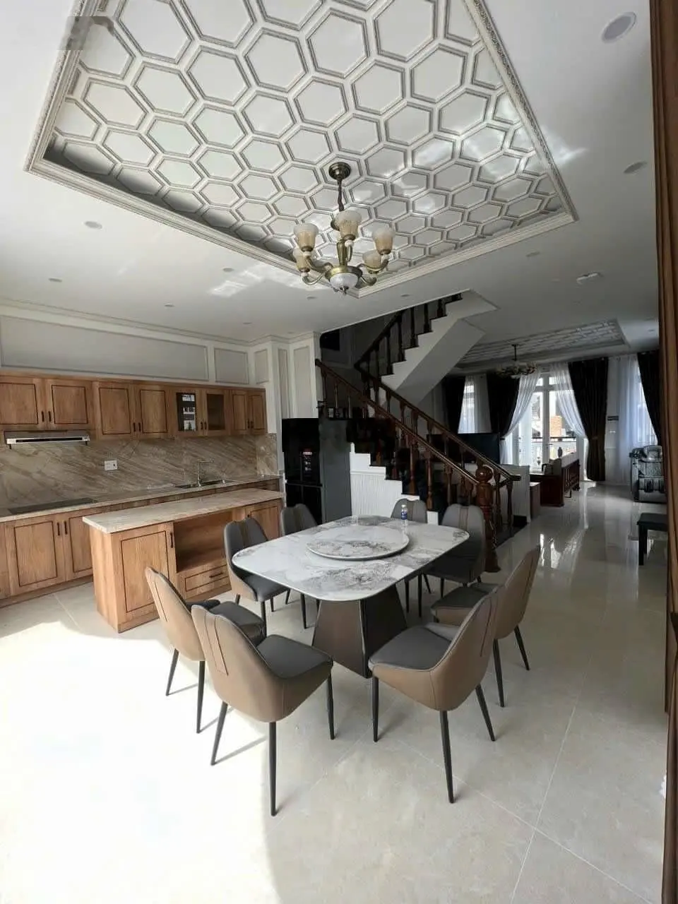 Bán biệt thự mới xây KQH An Sơn, Phường 04, TP Đà Lạt. DT: 144 m2. Giá: 19,2 tỷ. LH: 0908 748 ***