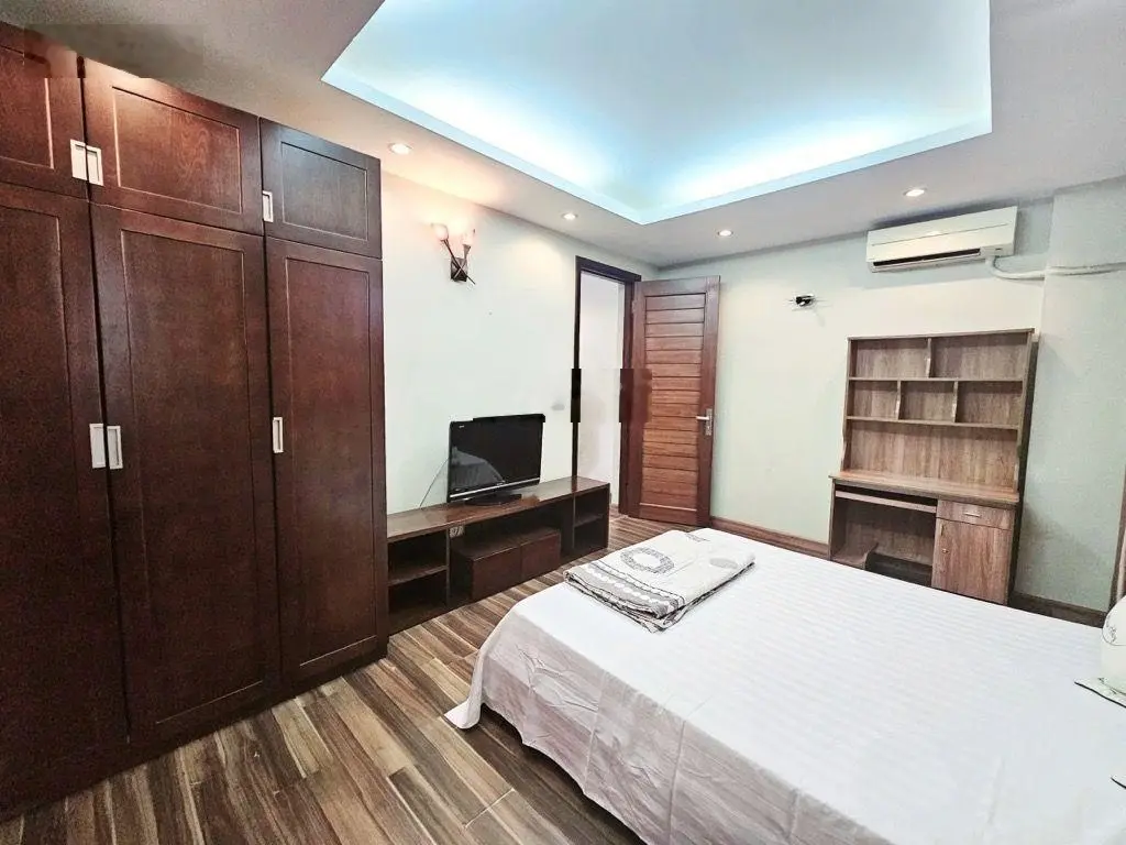 Nhà đẹp lô góc Đặng Thai Mai, ô tô tránh, 66m 6 tầng thang máy, 28.5 tỷ