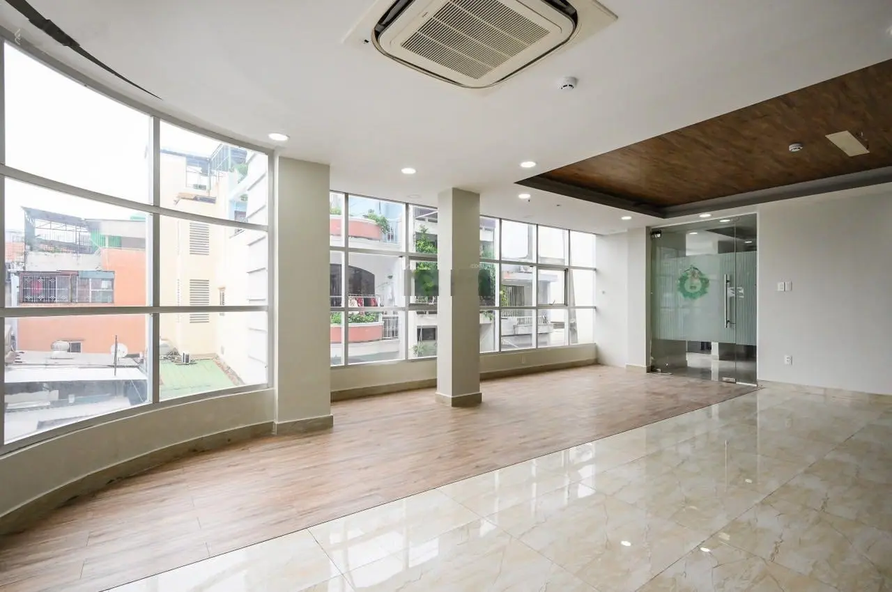 Bán tòa nhà mặt tiền Lê Văn Sỹ, P12, Q3, DT: 8mx18m, 7 tầng thang máy, HĐT 210tr/tháng, giá 62 tỷ