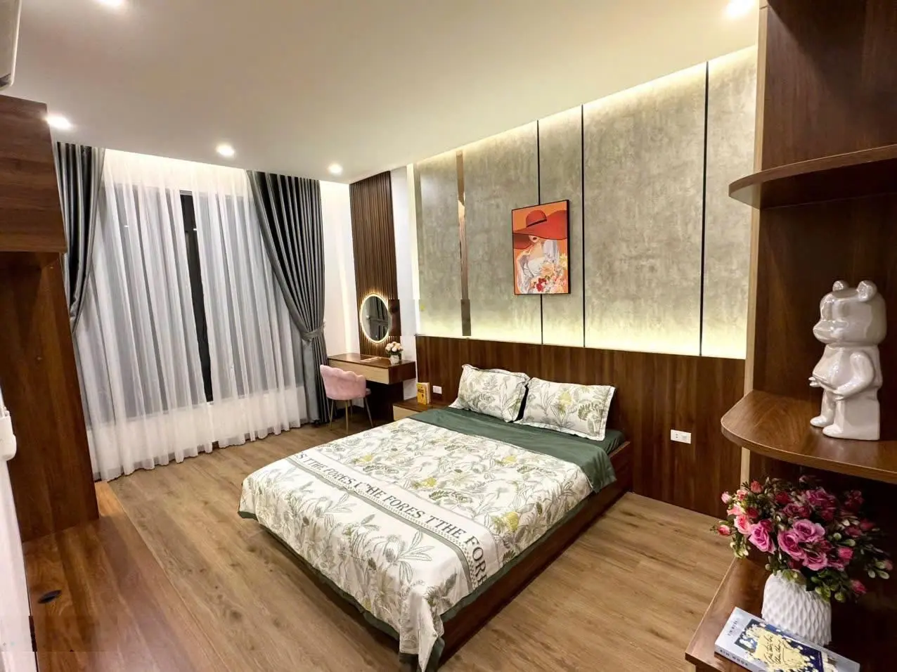 Bán nhà 3 tầng đẹp Phạm Văn Đồng, Thủ Đức giá rẻ
