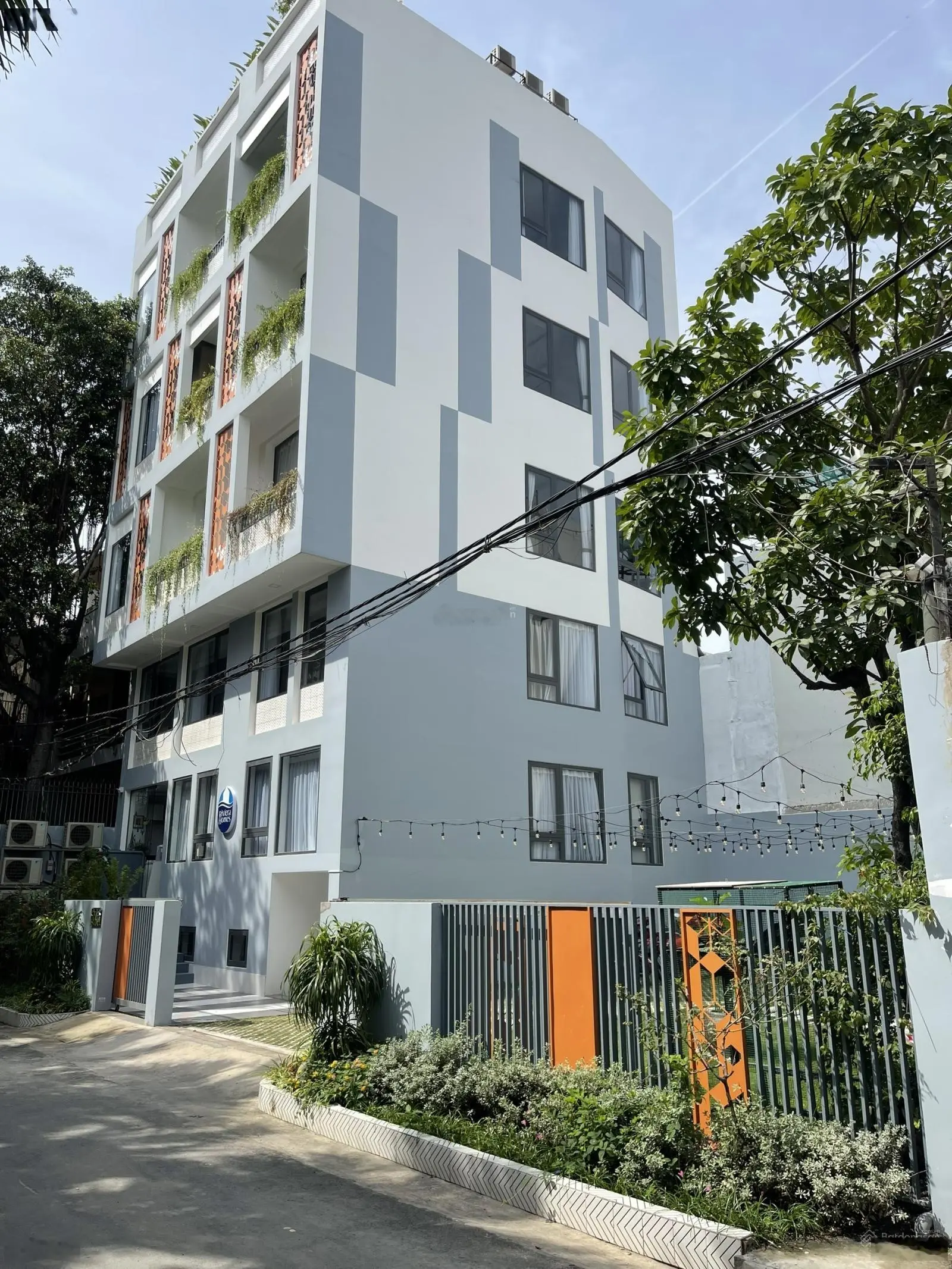 Bán nhà Thảo Điền sân vườn yên tĩnh mát mẻ thu nhập cho thuê 200tr/tháng