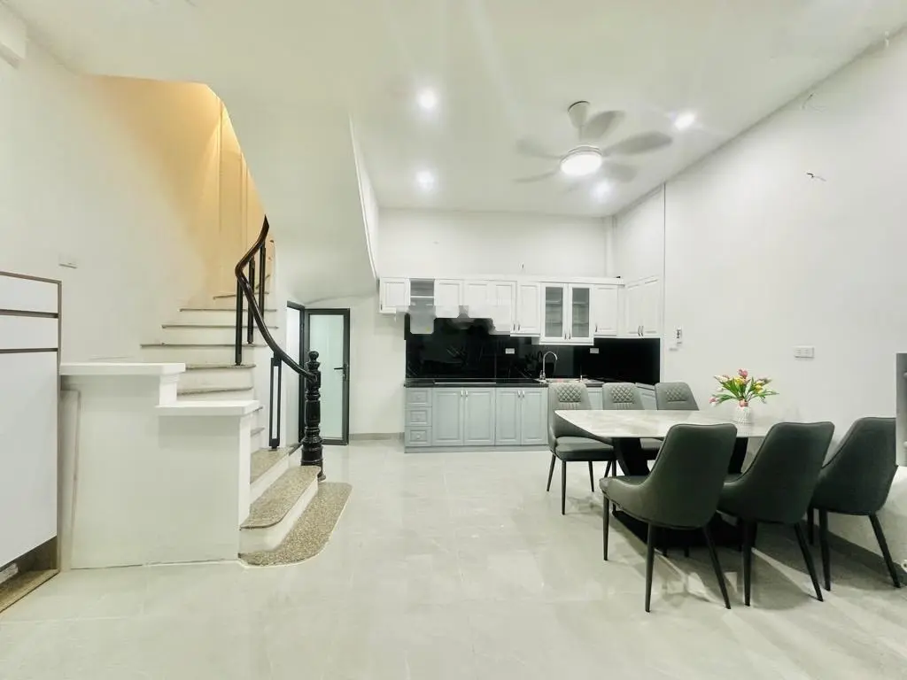 Hiếm Có Khó Tìm-Lê Thanh Nghị 28m2,5 tầng,Gần Ô Tô, Vị Trí Đắc Địa,Ngõ Thông