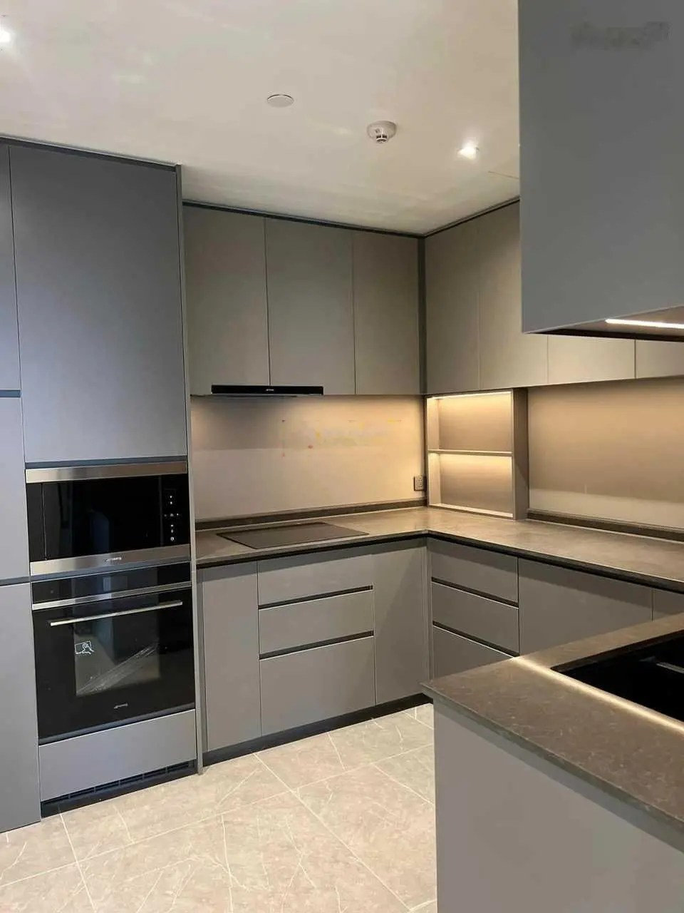 Cần bán CHCC Horizon, Q1, 105m2, 2PN 2WC giá 6.7 tỉ view sông sổ hồng có xuất oto. LH: 0902 369 ***