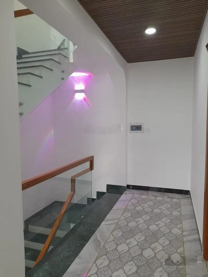 Bán nhanh nhà Khuông Việt, Tân Phú, 126m2, 1T3L, đang cho thuê làm văn phòng, hẻm to 4,5m