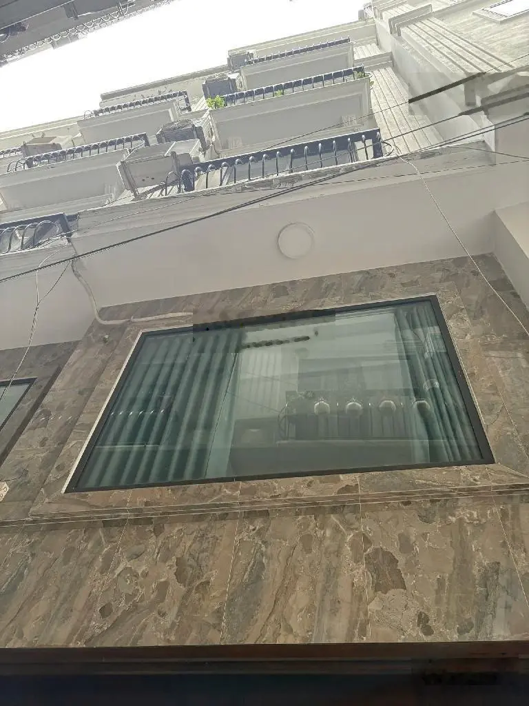 Ban nhà phố hồng tiến,long biên 6 tầng, 30m, oto đỗ cổng 7.15