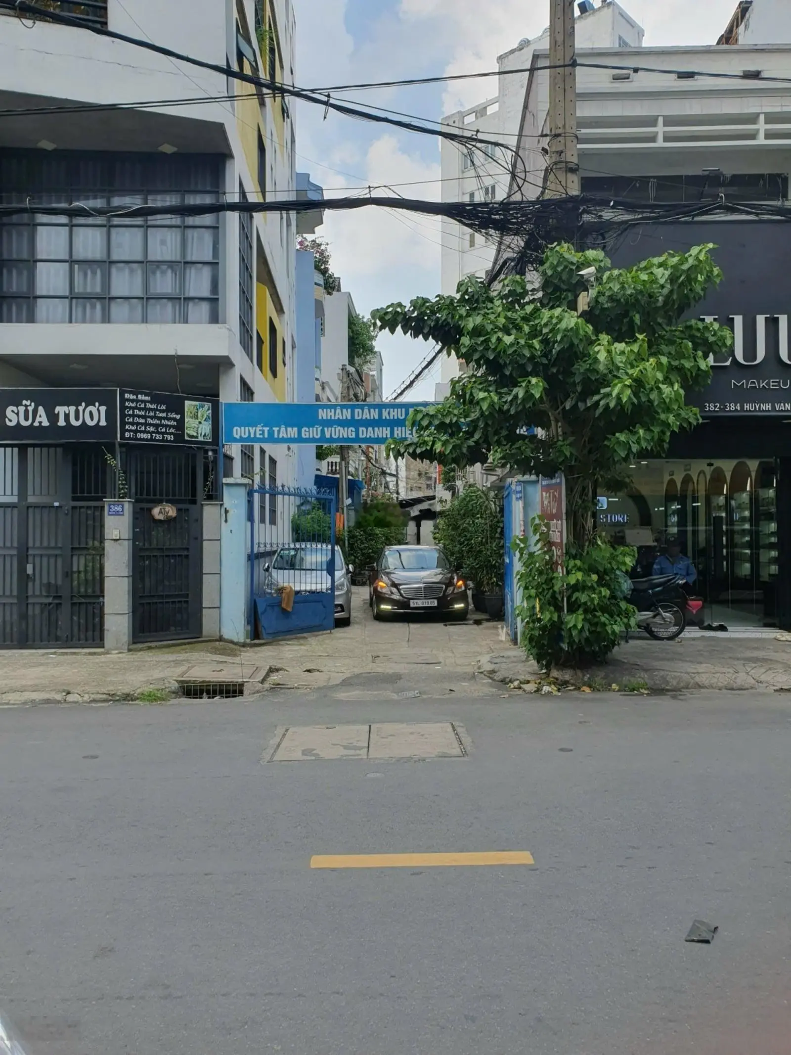 Bán nhà cấp 4 - 2 MT hẻm tại Huỳnh Văn Bánh, P.14, Phú Nhuận - DT 4 x 22.5m - giá chỉ 17 tỷ!