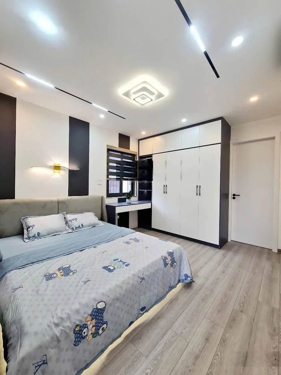 Đội Cấn Ba Đình nhà mới gần phố - vào ở ngay nội thất nhập khẩu 40m2 4 tầng 9,6 tỷ