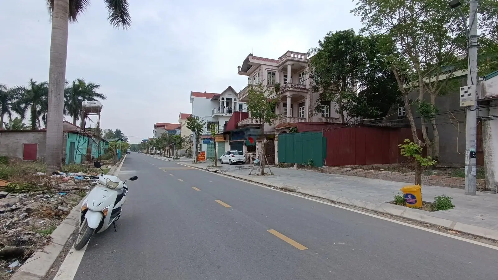 Cần bán nhanh 100m2, mặt tiền 5.5m, nở hậu, đường rộng 4 ô tô tránh, vỉa hè sạch bóng
