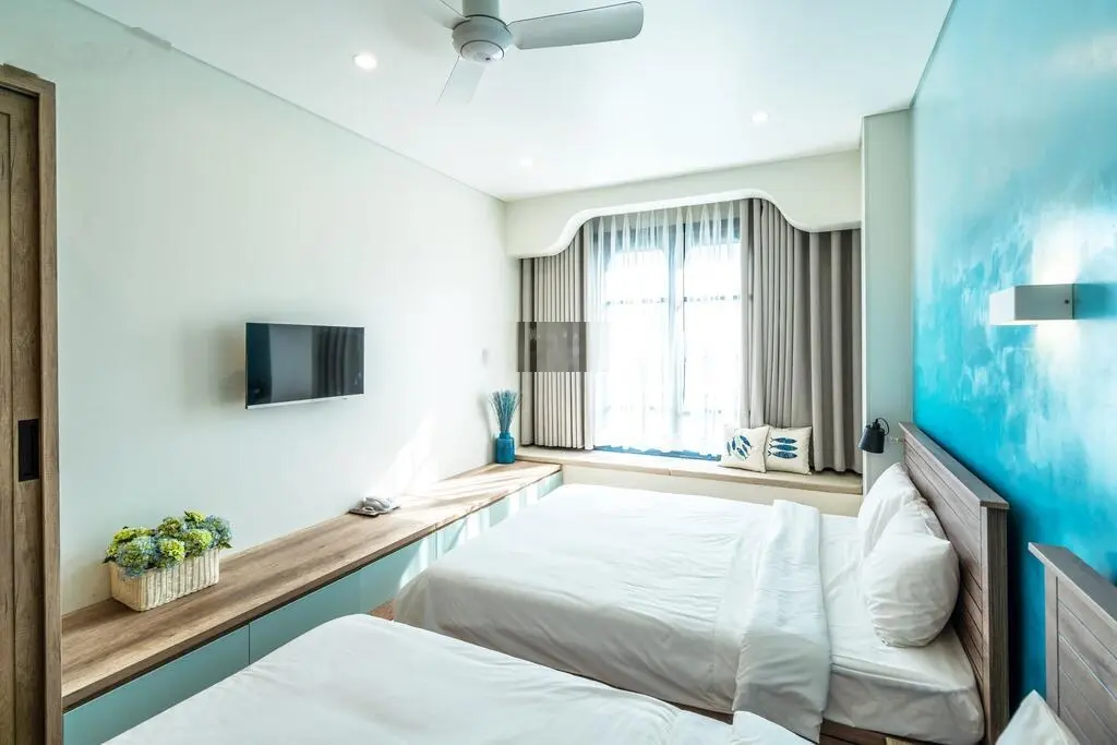 Tòa nhà căn hộ dịch vụ Nguyễn Văn Hưởng, Thảo Điền, Quận 2. Giá 50 tỷ. Full nội thất
