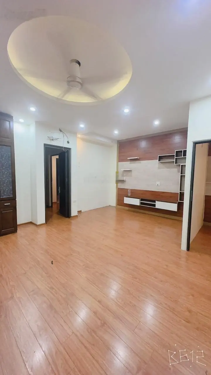Bán nhà riêng phố Bồ Đề 108m2 x 5T xe 7 chỗ vào, MT 5.8m hậu 6m giá 16 tỷ LH: 0902132489