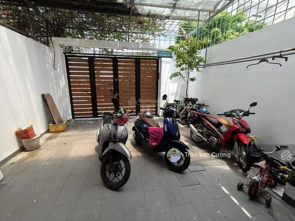 Nhà mặt tiền 160m2, oto đỗ nhà, trục Đỗ Xuân Hợp, gần Global City - Quận 9 - 11tỷx