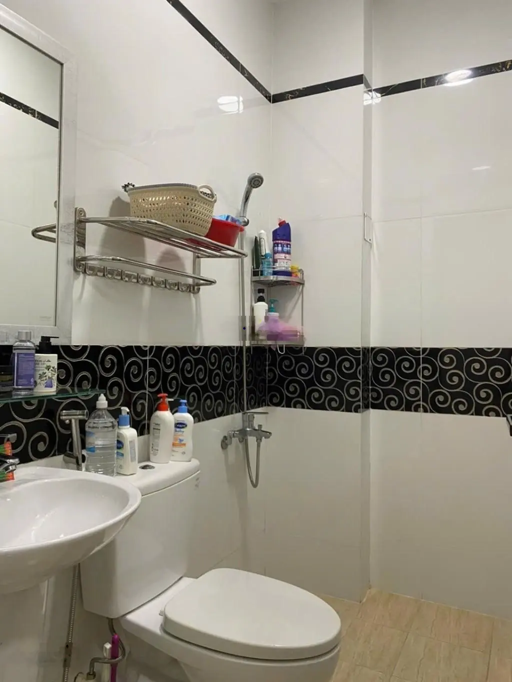 Bán nhà mặt tiền, 2 căn liền kề, Lề 5m, 12 PN, 9WC, sổ hồng riêng, Bình Thới, Quận 11