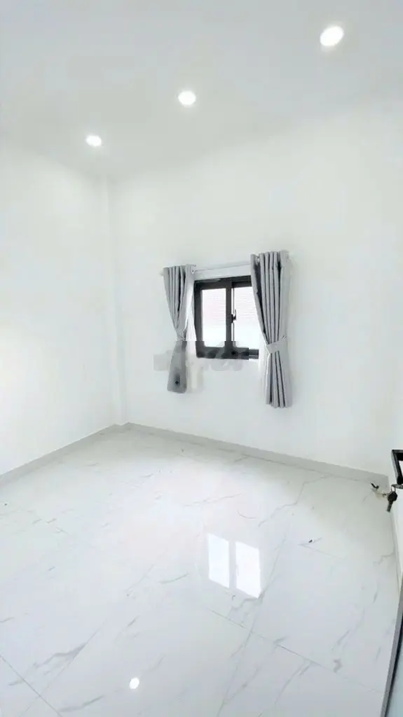 Bán nhà SHR, đúc kiên cố 3 tấm ngay mặt tiền Bùi Dương Lịch - Bình Tân