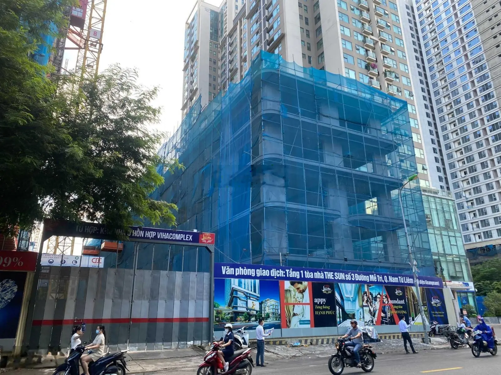 Suất ngoại giao liền kề 107 Nguyễn Tuân 5 tầng 1 hầm ngay cạnh chung cư đang xây