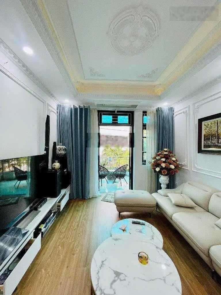 Bán liền kề 60m2 khu đô thị Nam La Khê, tặng toàn bộ nội thất bao gồm cả tivi, tủ lạnh, máy giặt.