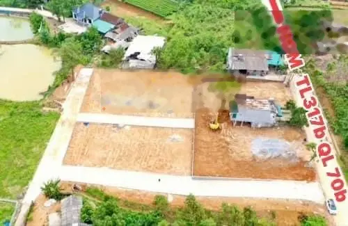 Bán Đất phân lô giáp đường mòn HCM