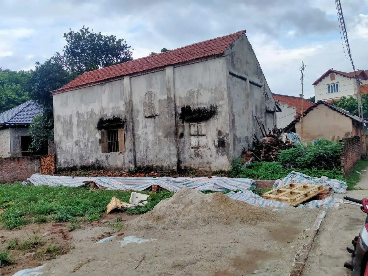 Bán 80m2 hoa hậu Cao Viên giá cực nét