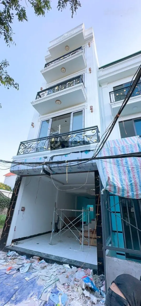 Bán căn 65m2x4T, Oto vào nhà, gần chợ Đông la, 7 Phút ra Penika