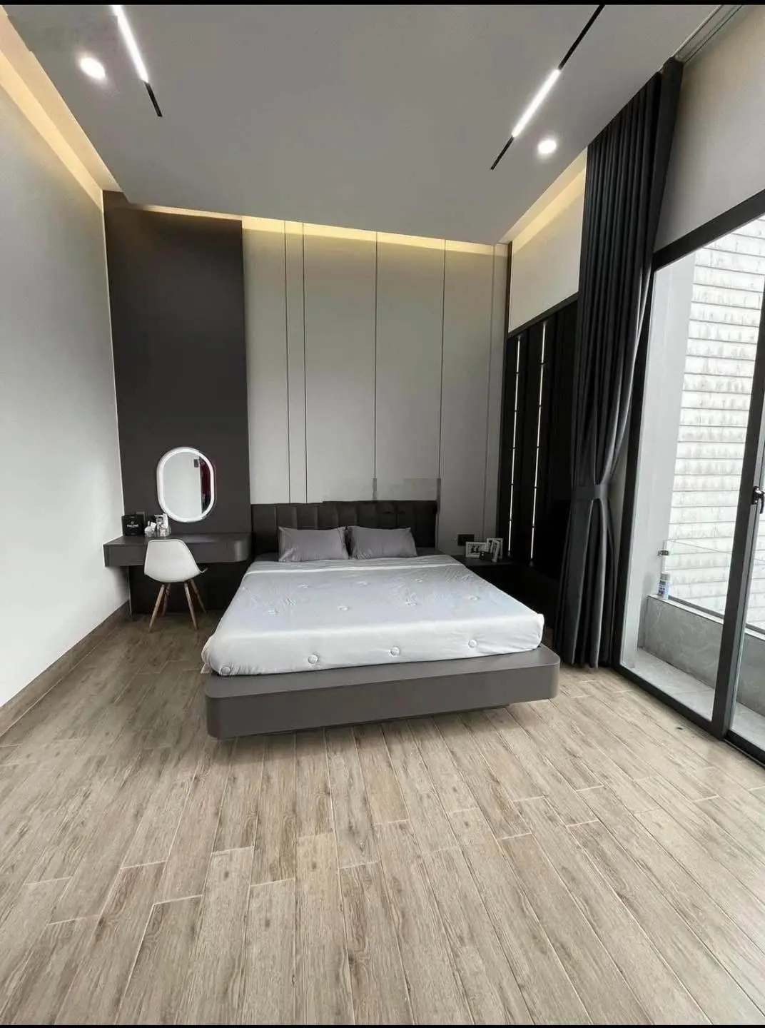 Bán nhà riêng 1 trệt 1 lầu 75m2 nằm trên đường Trịnh Quang Nghị, Bình chánh