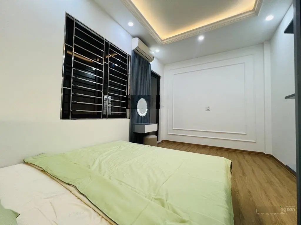 Bán nhà 5tầng gần hồ Linh Đàm - full nội thất đẹp sang xịn - gần trường học giá 5, x tỷ