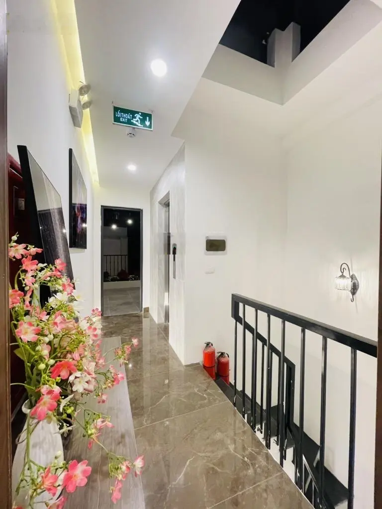 Bán căn hộ dịch vụ - Lê Đức Thọ - 65m2 x 7 tầng, 16 phòng, 16. x tỷ. Nhà xây mới tinh vị trí đẹp