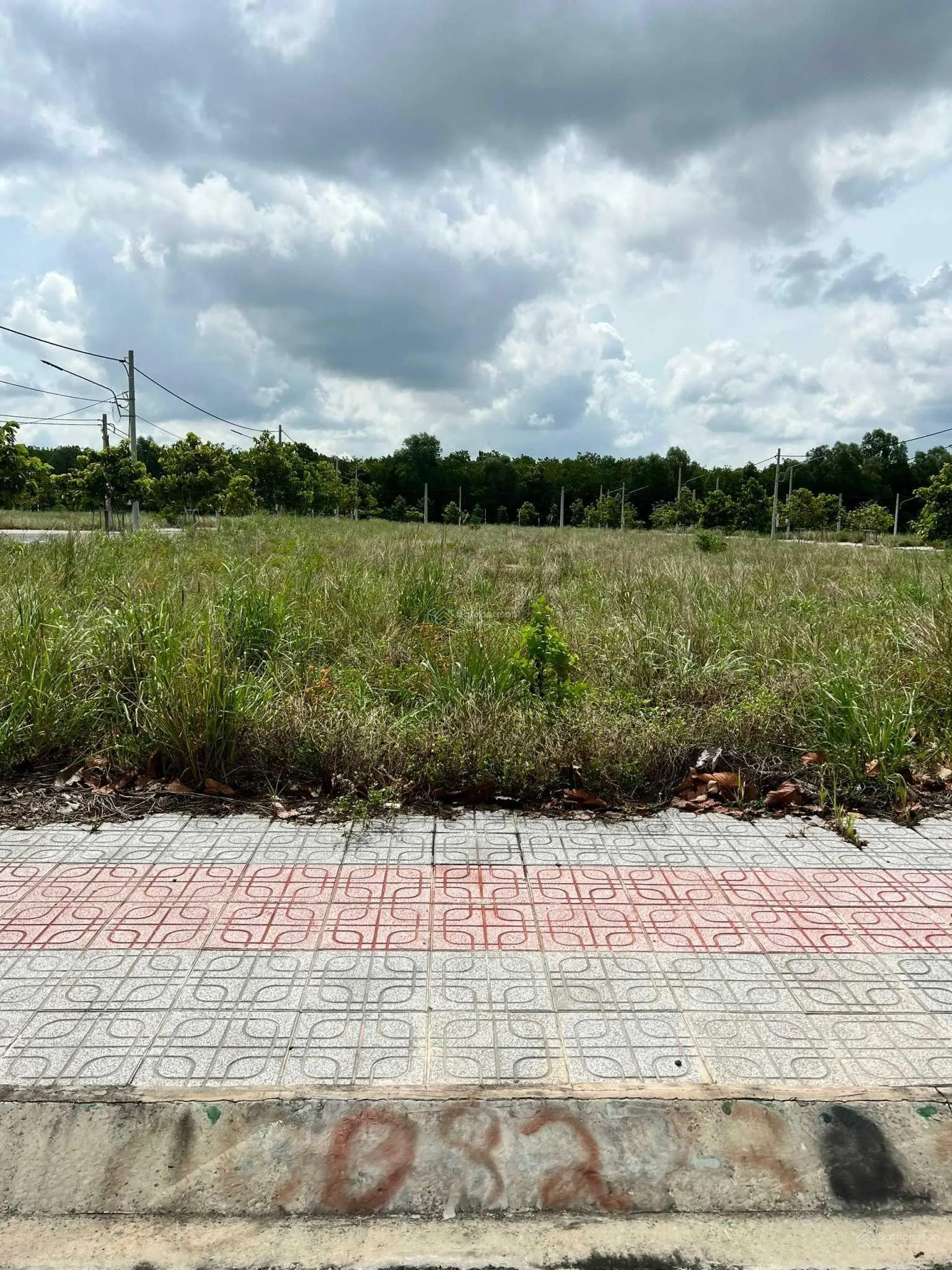 Bán đất DT 75m2 giá 2tỷ490 triệu xã Lai Hưng, Bàu Bàng, Bình Dương. Sổ hồng riêng, xây tự do