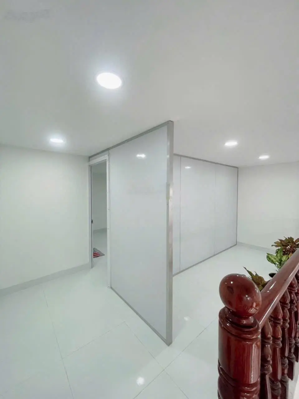 Nhà Cấp 4 Gác Lửng, Gần Vimcom 550, Quá Rẻ