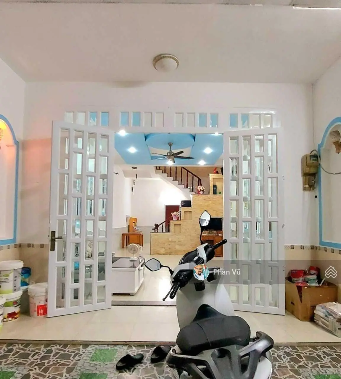 Nhà Đ. Phạm Ngũ Lão (chợ Xóm Vắng) DTSD 180m. LH: 0909 290 ***