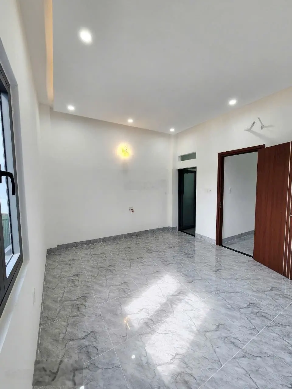 3ty6 nhà mới, DT 4,7x14 (64,5m2) 1 trệt 2 lầu 4PN gần vòng xoay An Phú