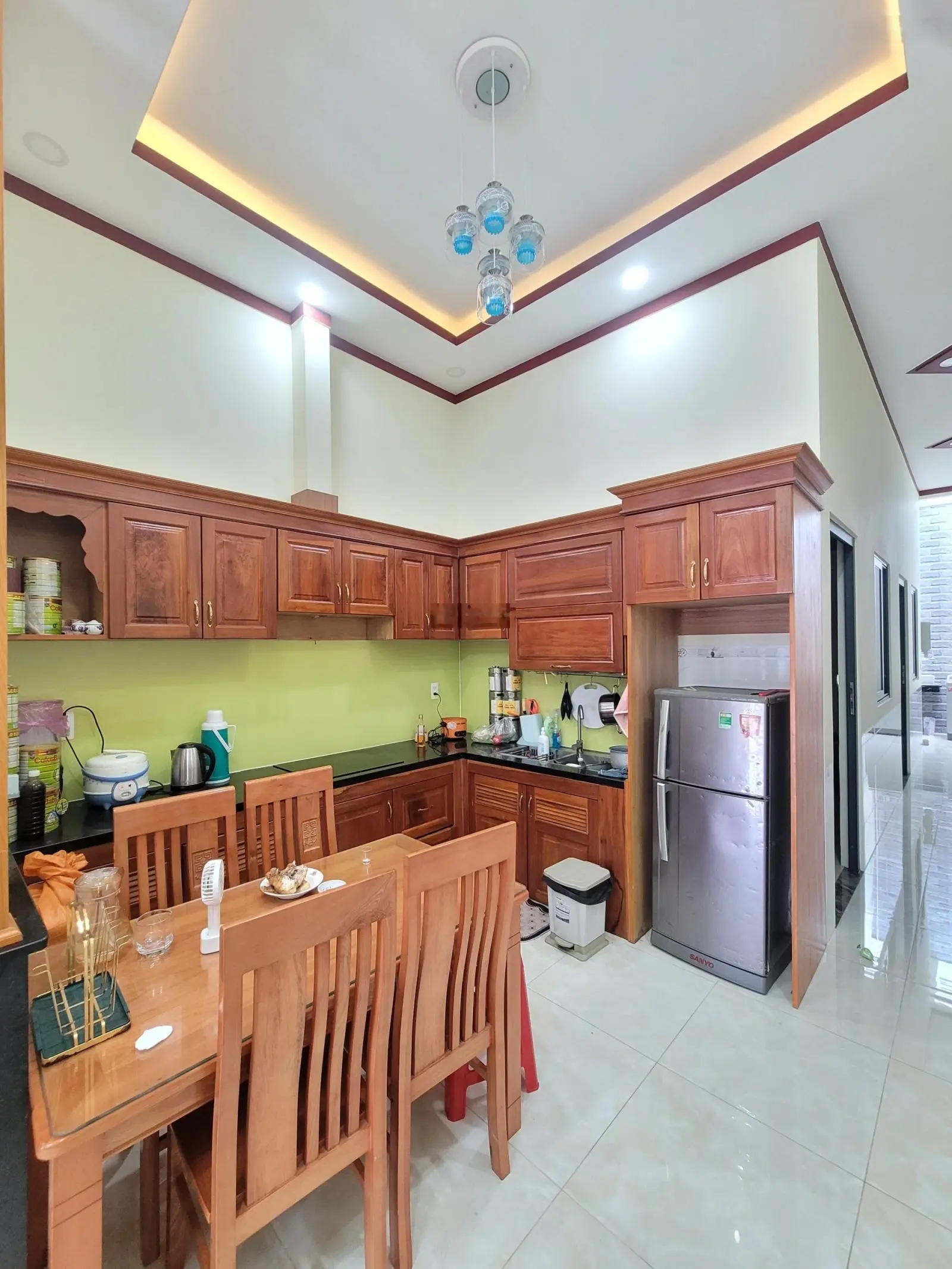 2 tỷ 400 bán nhà cấp 4 cách đường Nguyễn Thị Tươi 100m P. Tân Bình TP. Dĩ An