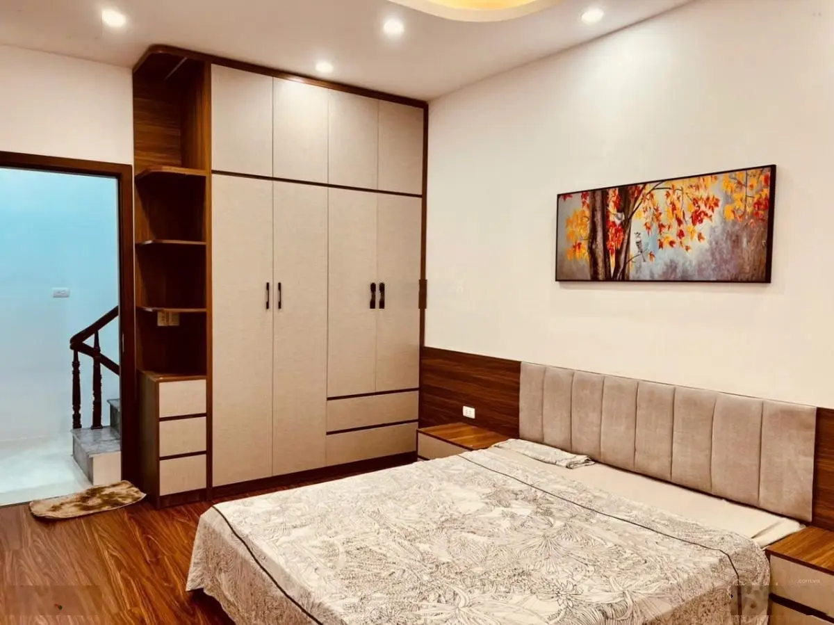 Nhà đẹp ở ngay Trần Khát Chân - ô tô đỗ cửa cách 20m - full đồ - dtsd 30m2 - mt 6m - sổ đỏ cất két