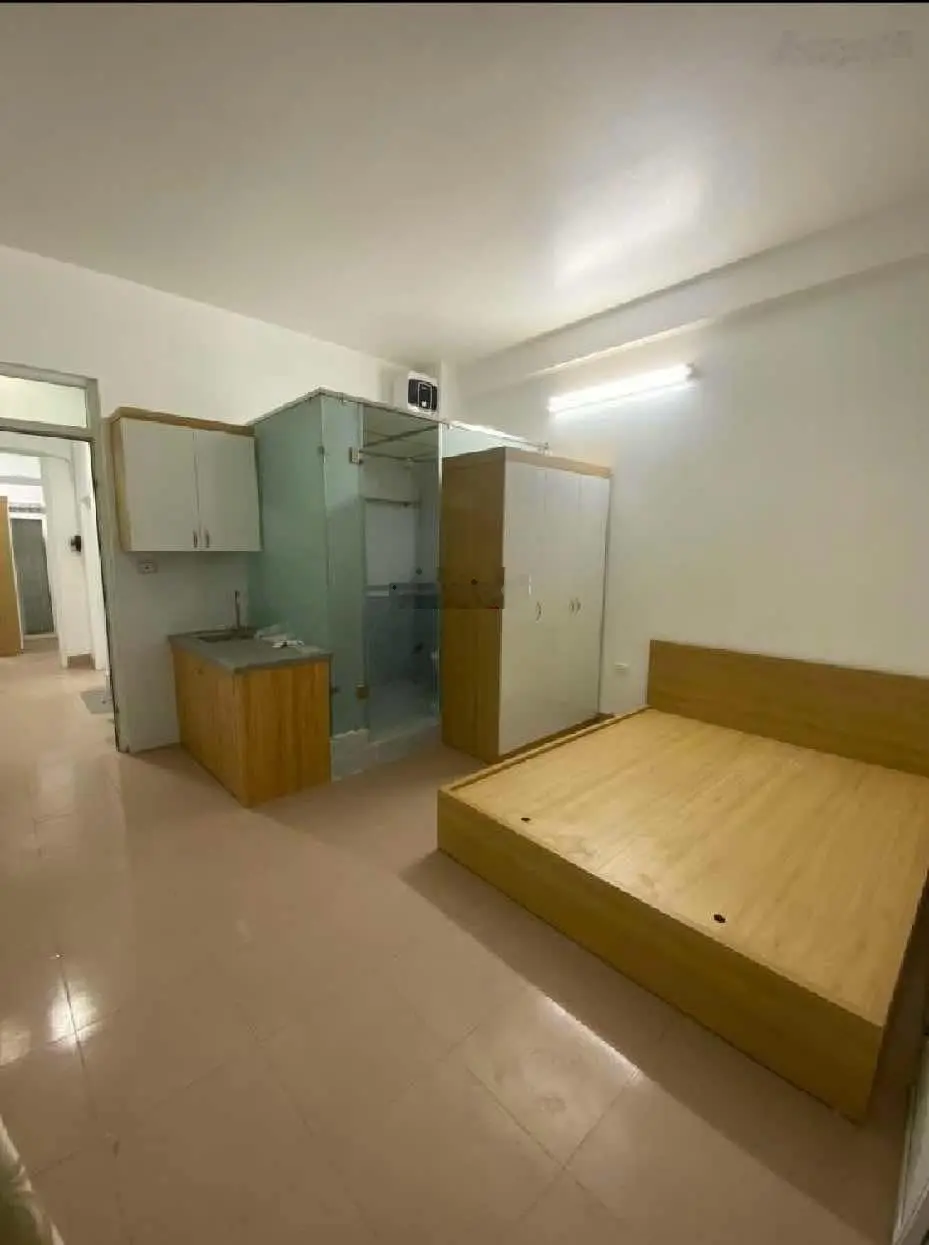 Bán ccmn 50m2 x 5 tầng. ô tô đỗ cửa .full nội thất