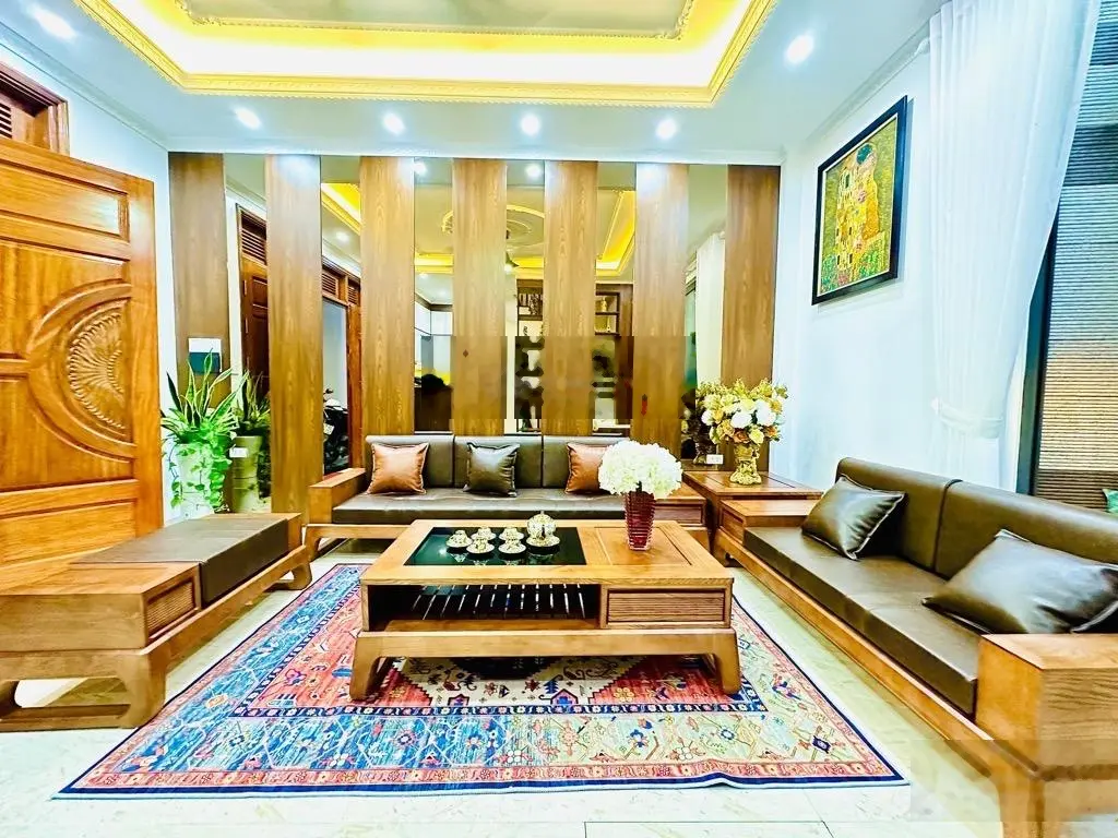 Bán nhà Hào Nam - phân lô - oto gần - 8.35tỷ