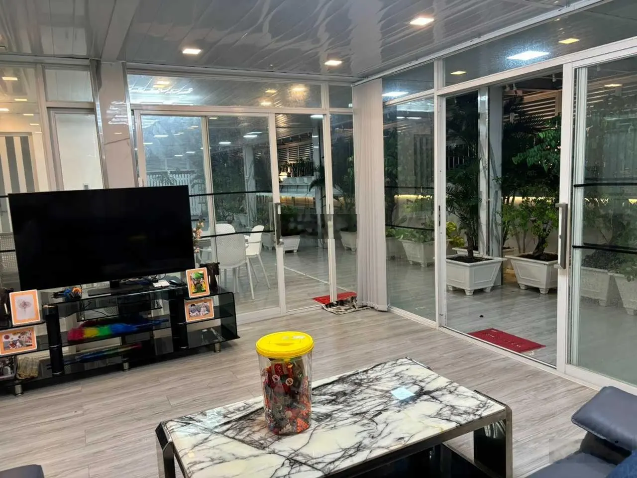 Bán căn hộ Satra Eximland, penthouse thông tầng, 4PN, 5WC, 344m2, full nội thất, SHR, giá 16 tỷ 5