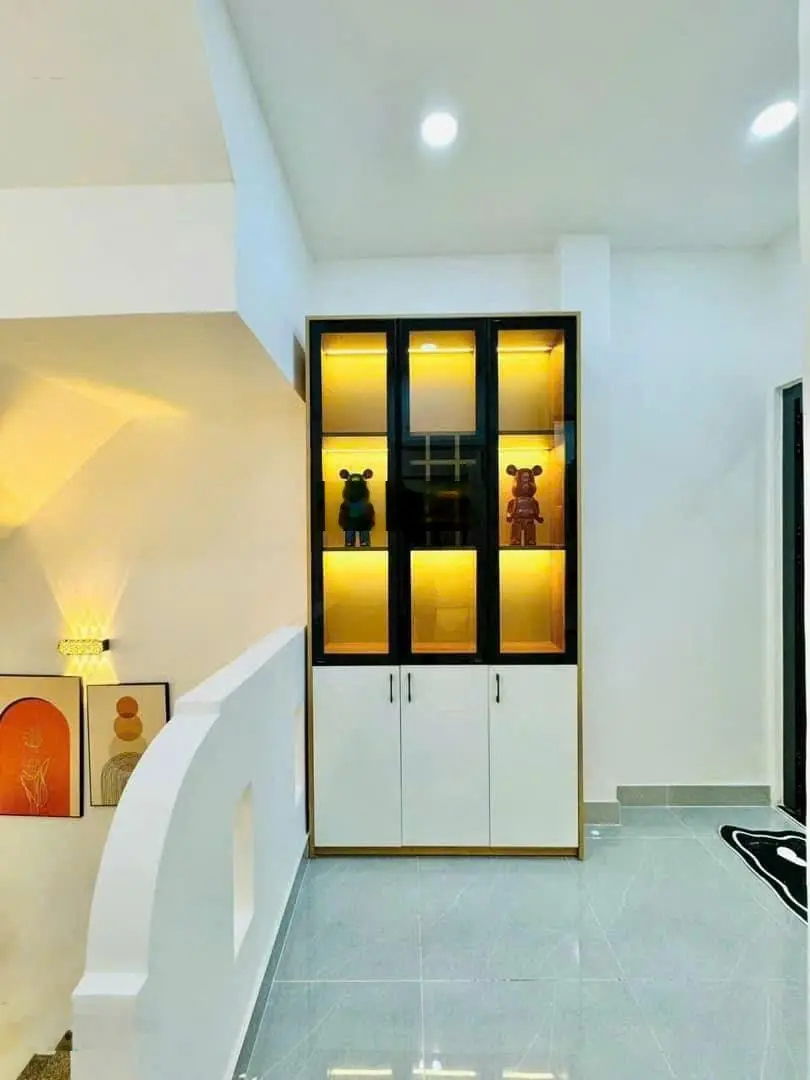 Nhà hẻm xe hơi cách MT 3 căn Tăng Bạt Hổ Phường 11 Quận Bình Thạnh