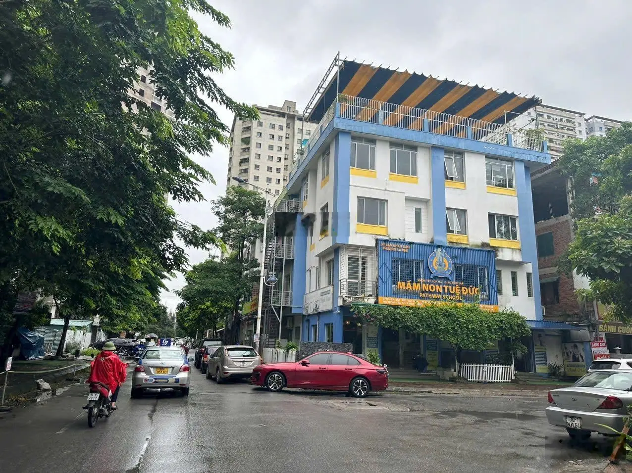 Bán căn biệt thự hoa hậu Văn Khê 230 nhỉnh 30tỷ mặt tiền 10m mặt hồ đường 27m. LH: 0963 689 ***