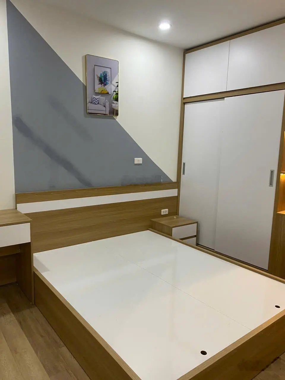 Giá thật, tin đăng chuẩn ko ảo! Bán gấp căn 2 ngủ tòa thương mại đã có sổ đỏ H2 chung cư FLC Đại Mỗ