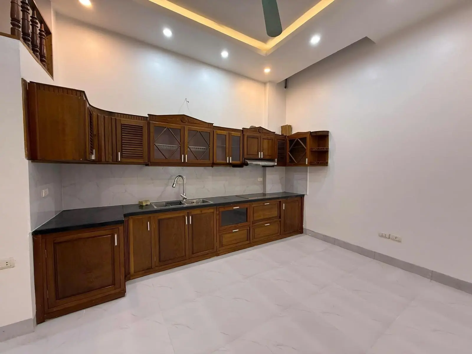 Cực hiếm. Xuân Đỉnh , lô góc - 58m2 , Oto vào nhà , sát chợ Xuân Lộc - Giá : 13.6 tỷ