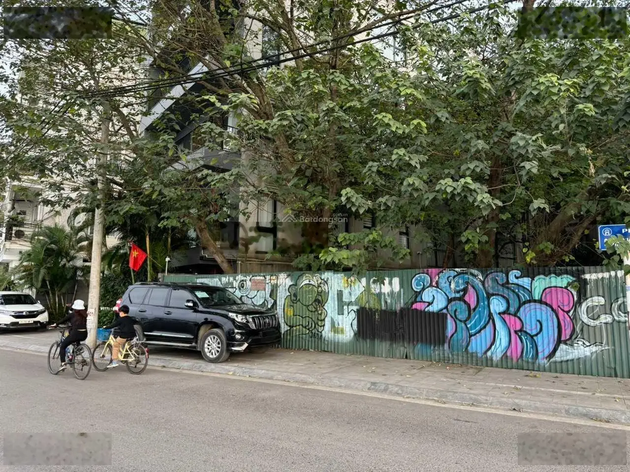 Bán đất full thổ cư mặt phố Quảng Khánh, 750 m2, MT 40 m. View trực diện Hồ Tây vô cùng đẳng cấp